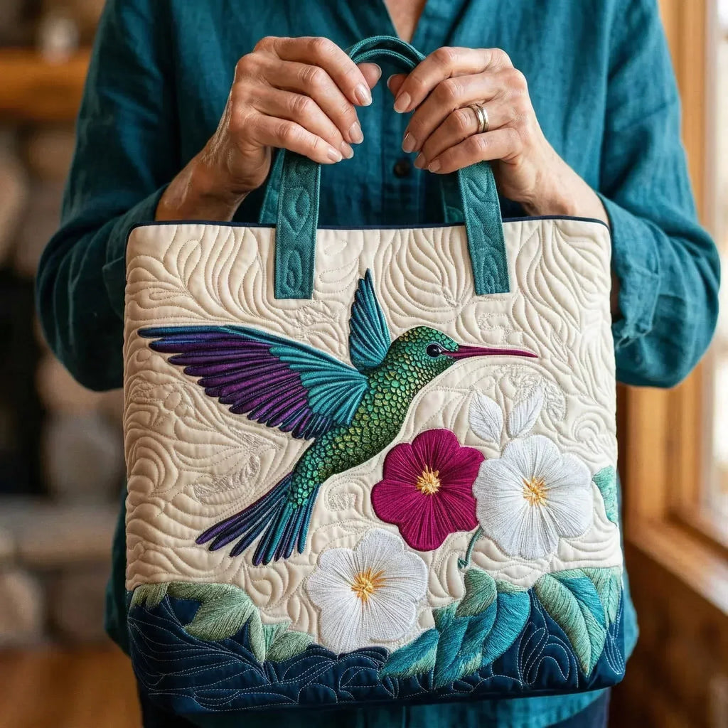 Kolibri und weiße Blume — handwerklich gesteppte Tasche